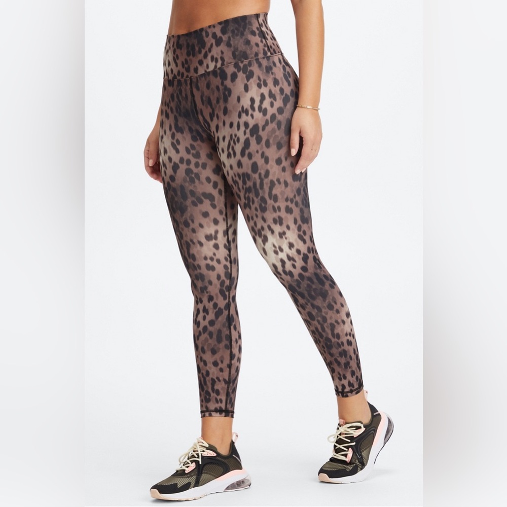 Fabletics Plus Size Boost PowerHold® High-Waisted Legging Size 3X Spotted Black